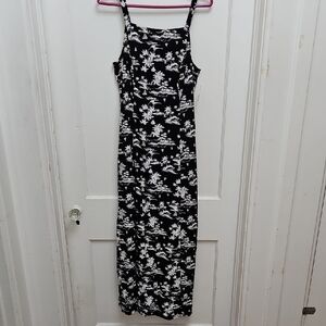 Old Navy Black and White Strap Midi lined Sundress with slit